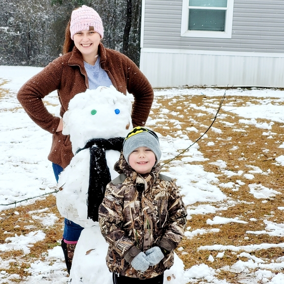 Meet your posher, Montana - Picture 4 of 6